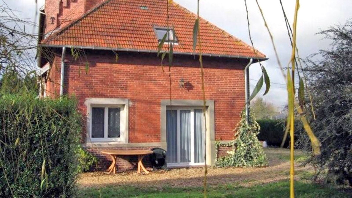 Pissy-Poville House | Inn Pissy-Pôville, 3 bedrooms, 5 people