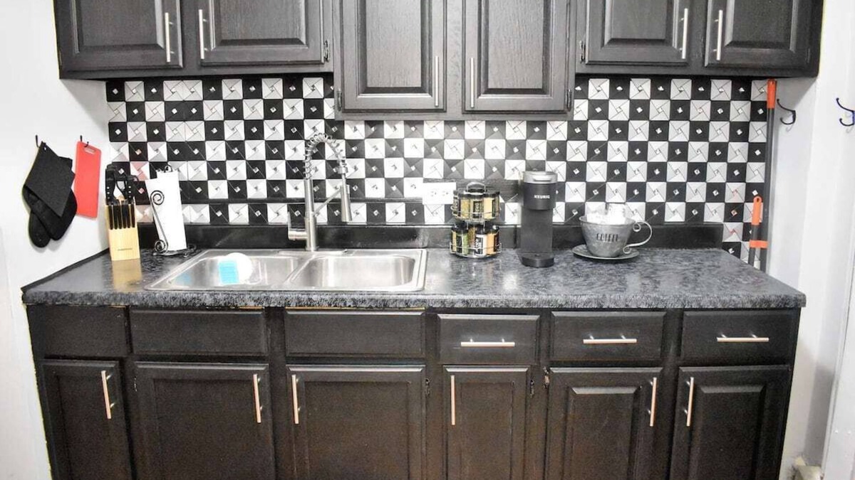 Garfield Heights Apartment | Inner City Gentrification