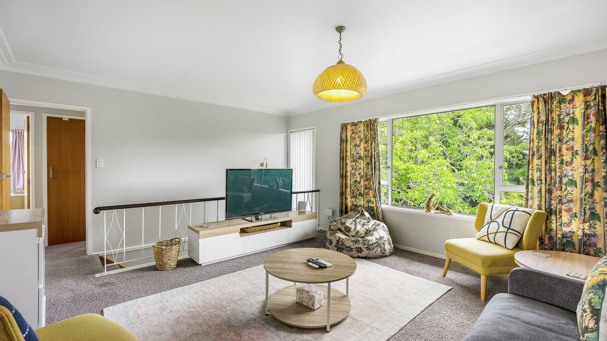 Sandringham Apartment | Inner City Retreat - WiFi - Netflix