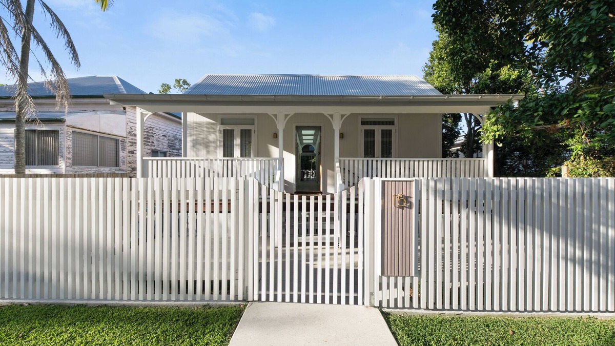 Dutton Park Apartment | Inner City Sanctuary