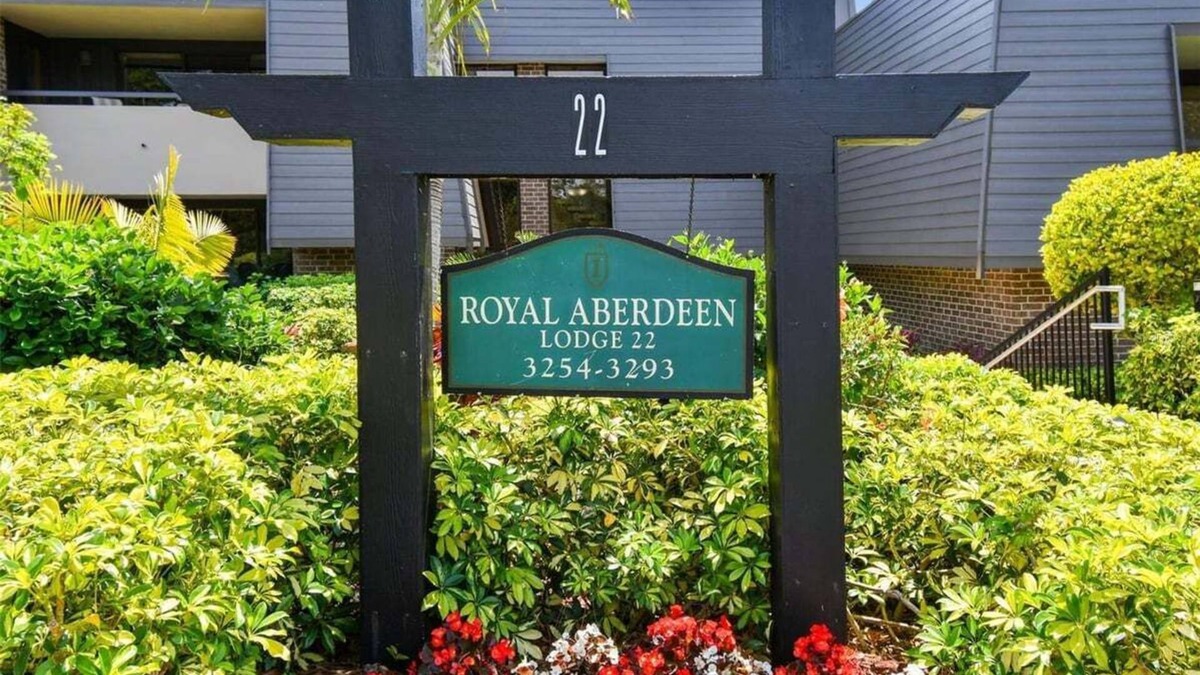 Palm Harbor Condo | Innisbrook Resort condo overlooking 1st green on the Copperhead golf course