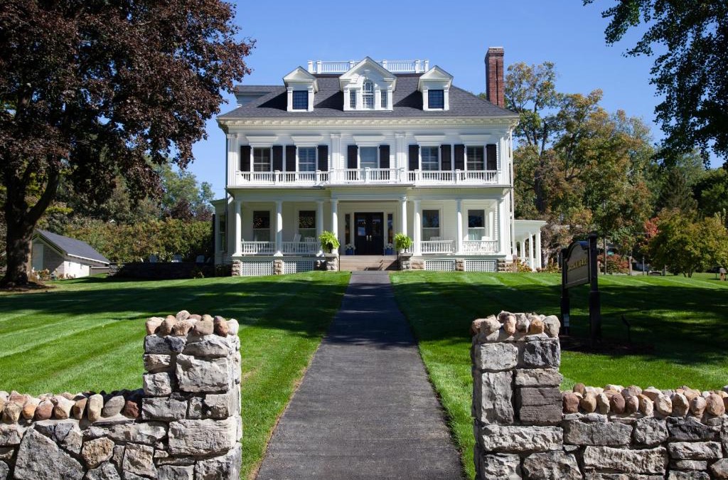 Town of Ledyard Hotel | Inns of Aurora Resort & Spa