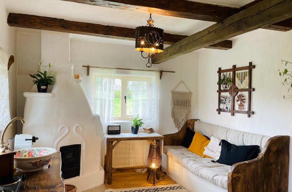 Bezdead House | Inside, The Village- Rooster's Nest