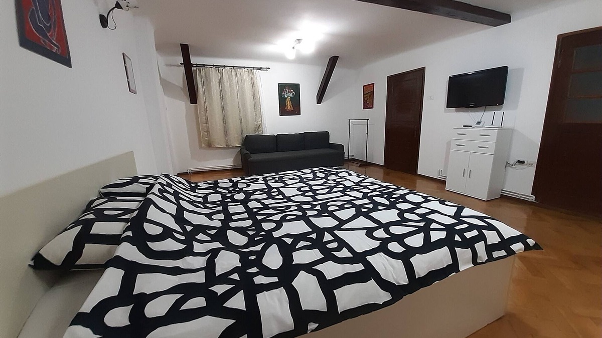 Centrul Vechi Apartment | Inside Transylvania