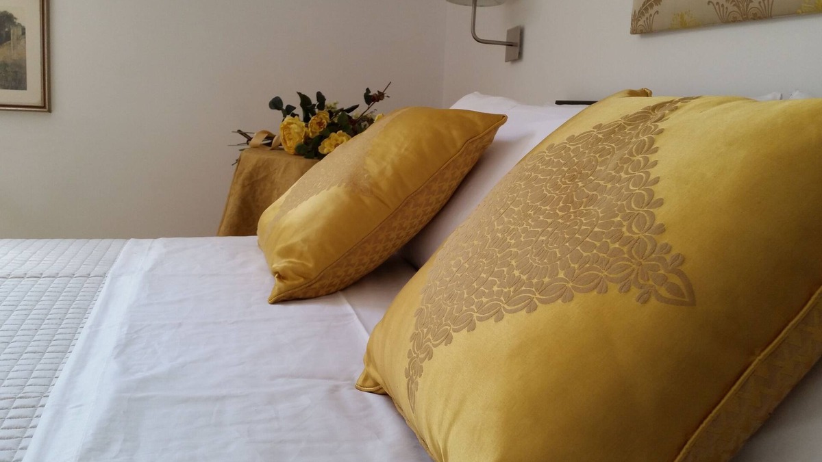 Caserta Apartment | Insolita Reggia Appartment