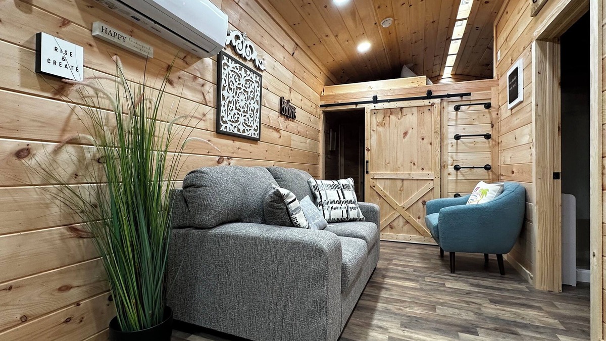 Betsy Layne Cabin | Inspiration Station: Your Peaceful Getaway to Recharge and Refocus in Nature