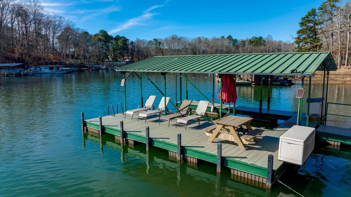 Townville House | Insta-Worthy Lakefront Home w/Dock + Fire Pit & Game Room