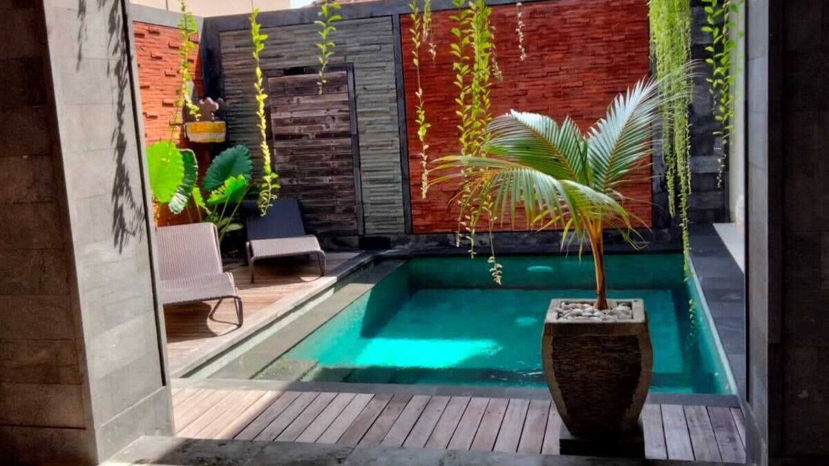 Pemecutan Kelod Villa | Intan Legian Seminyak Villa