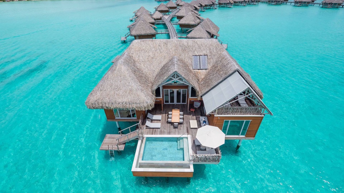 Bora Bora Hotel | InterContinental Bora Bora Resort and Thalasso Spa by IHG