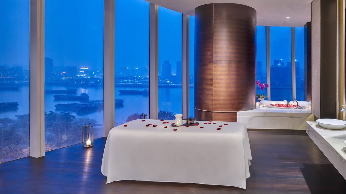 Pazhou Residential District Hotel | InterContinental Guangzhou Exhibition Center by IHG
