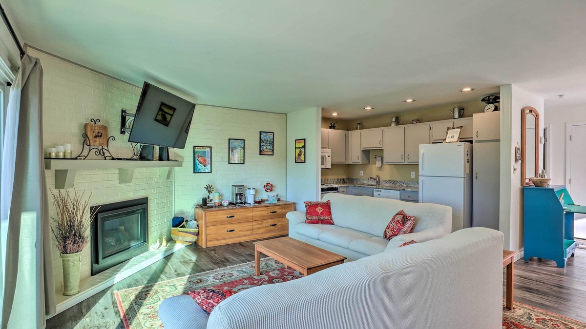 Lake Geneva Villa | Interlaken Villa: Steps to Lodge Geneva National!