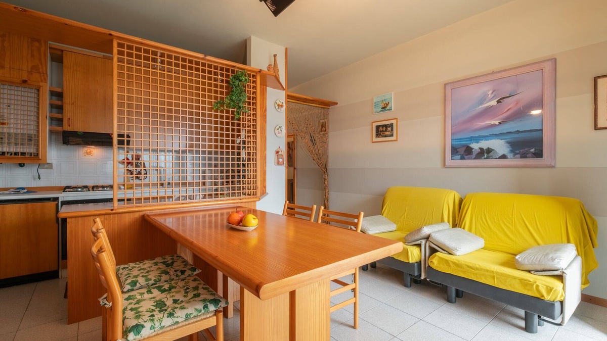 Clusane Apartment | Interno 18 - One Bedroom Apartment, Sleeps 4
