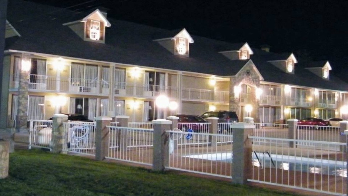 Roland Hotel | Interstate Inn