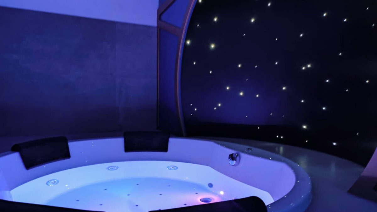 Tournai Hotel | Inthemia