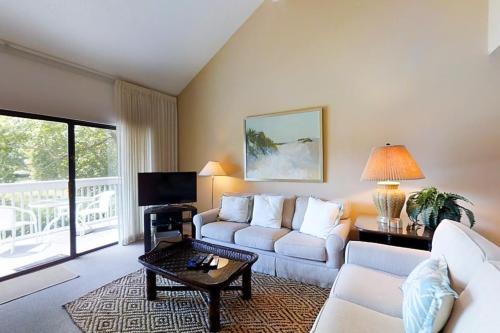Palmetto Dunes Apartment | Inverness Village 915