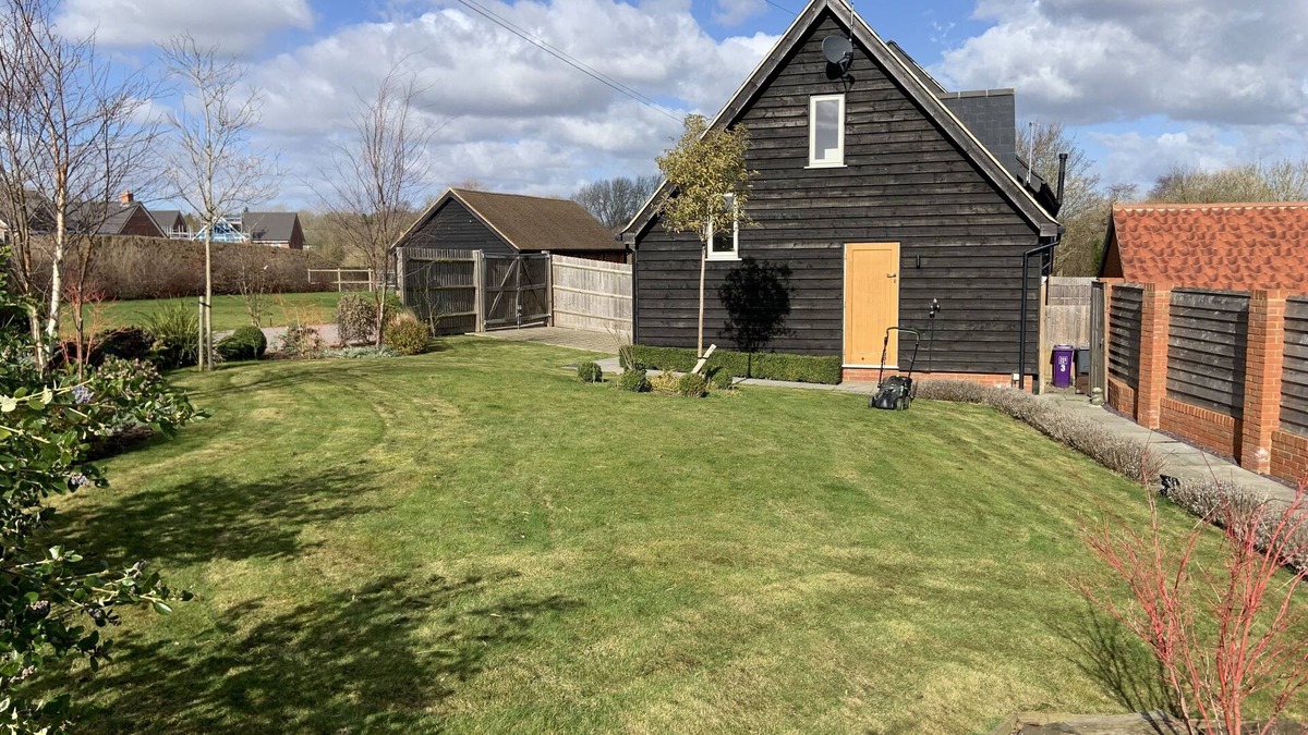 Hitchin House | Inviting 1-Bed Apartment in Hitchin