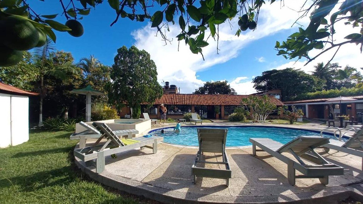 Toro Villa | Inviting 14-bed Villa in Toro Valle del Cauca