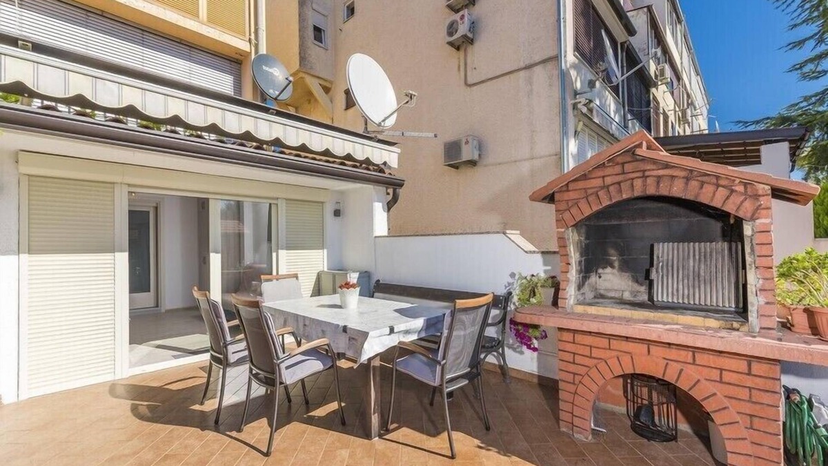 Mareda Apartment | Inviting 3-Bed Apartment in Novigrad