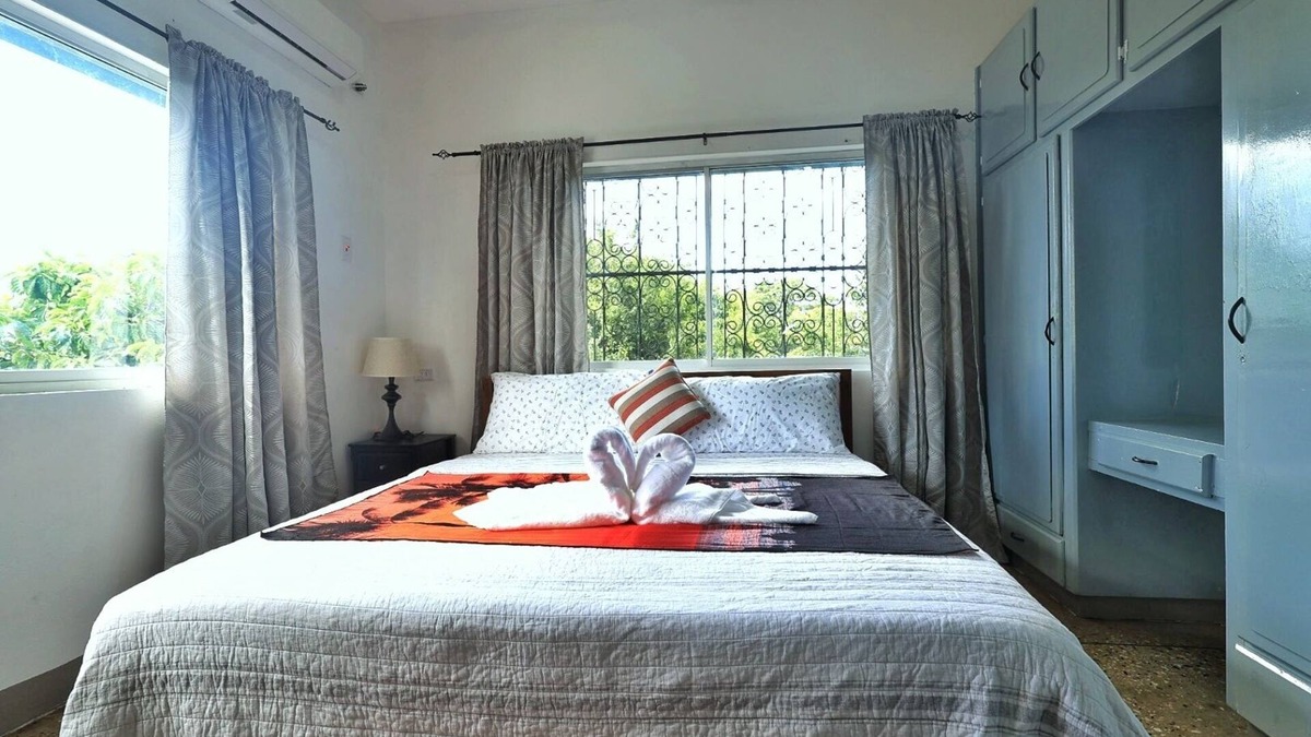 Orange Hill Apartment | Inviting 3-Bed Apt in Whim Estate- nearScarborough