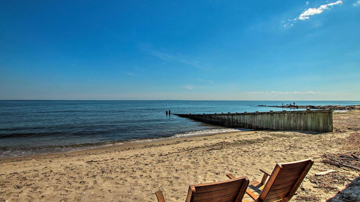 Old Lyme Cottage | Inviting 3BR Beachfront Cottage in Hawk's Nest – Summer Escape Awaits!