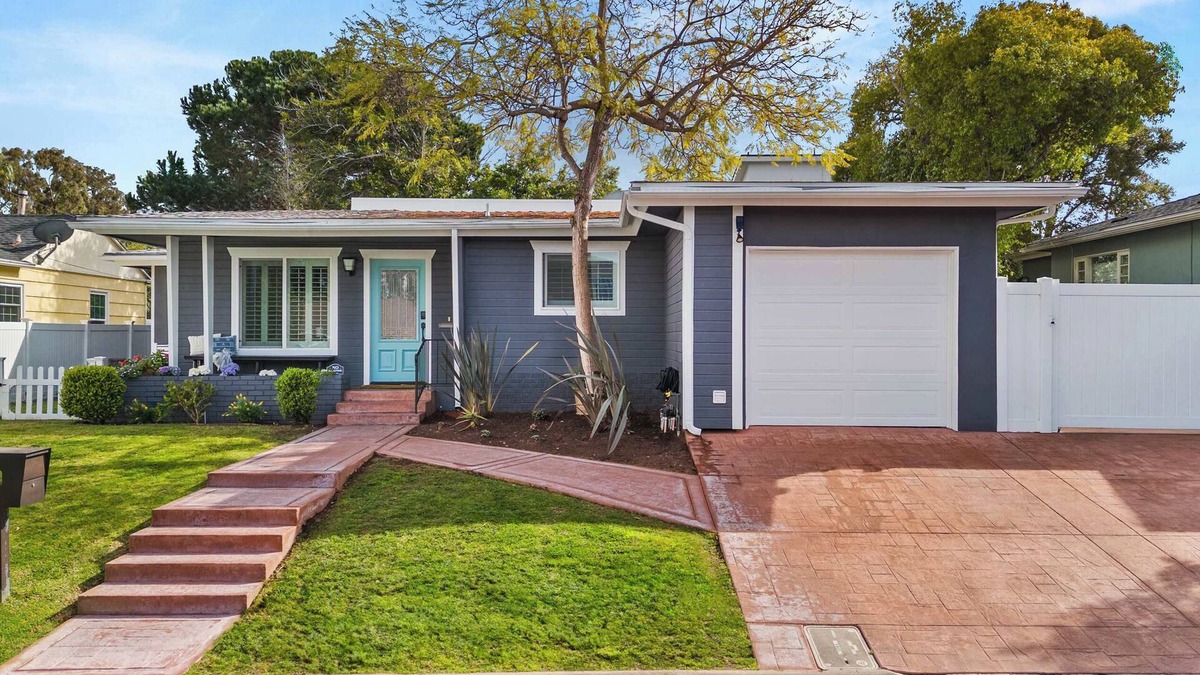 University Heights House | Inviting 3BR Steps to Dining & Attractions