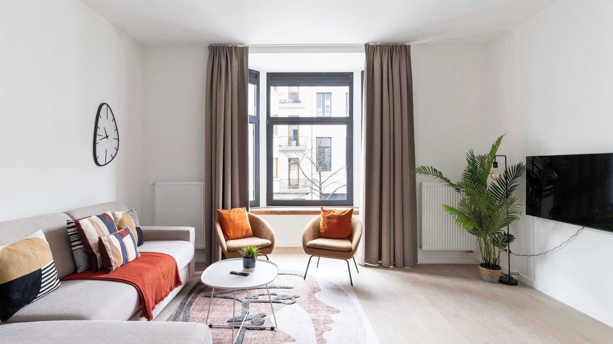 South Antwerp Apartment | Inviting and bright 7-Person Apartment in Antwerp