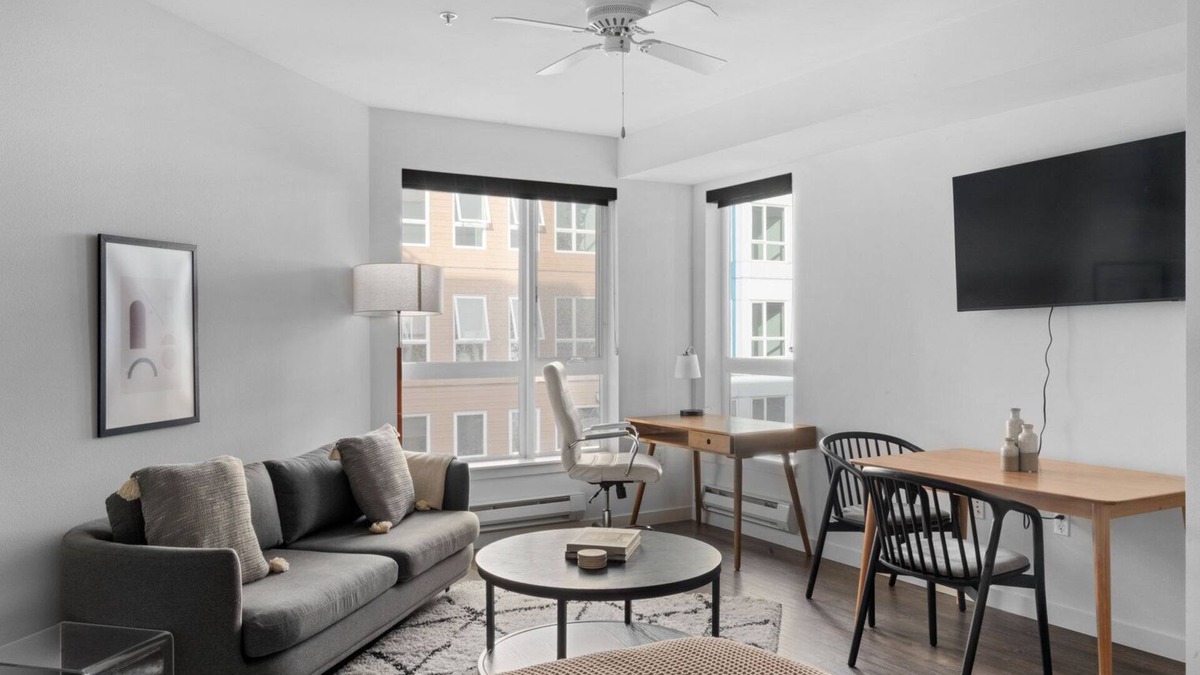 West Woodland Apartment | Inviting Ballard Studio w/BBQ & W/D, nr Shops, by Blueground