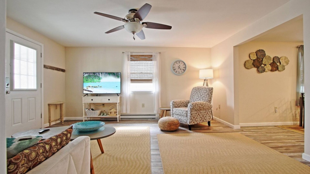Hummelstown Apartment | Inviting comfort with natural light all day brings the beach feel inland!
