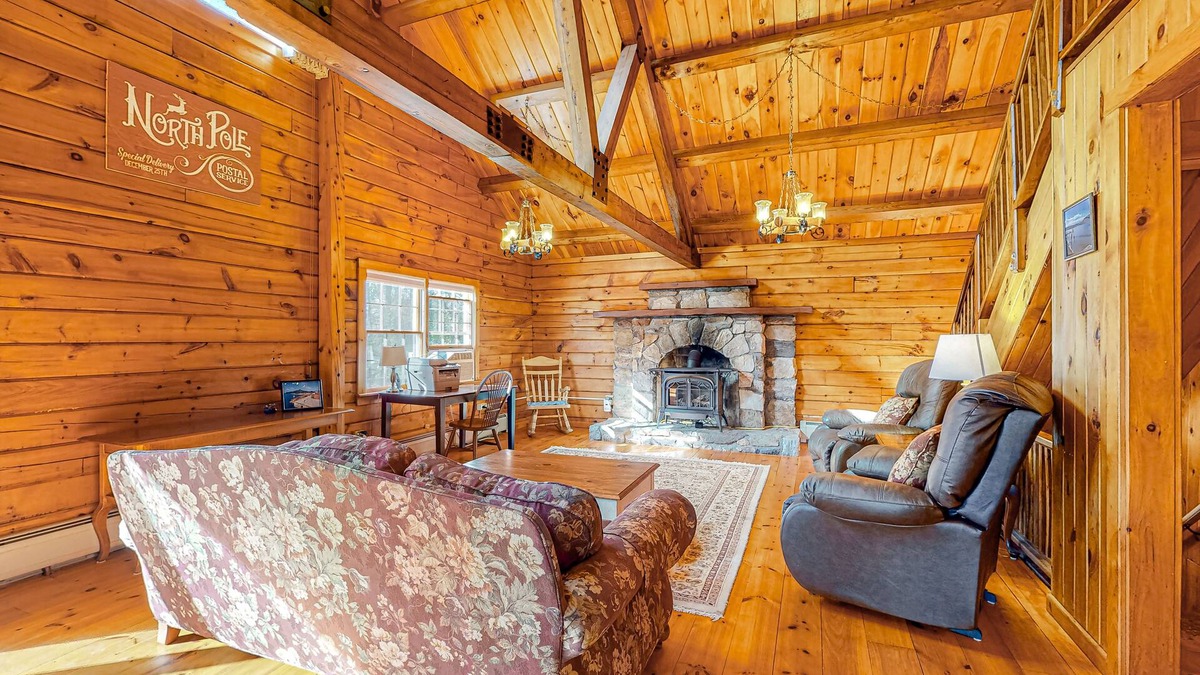 Lisbon Cabin | Inviting dog-friendly cabin on 23 acres - sauna, skiing, firepit, & washer/dryer