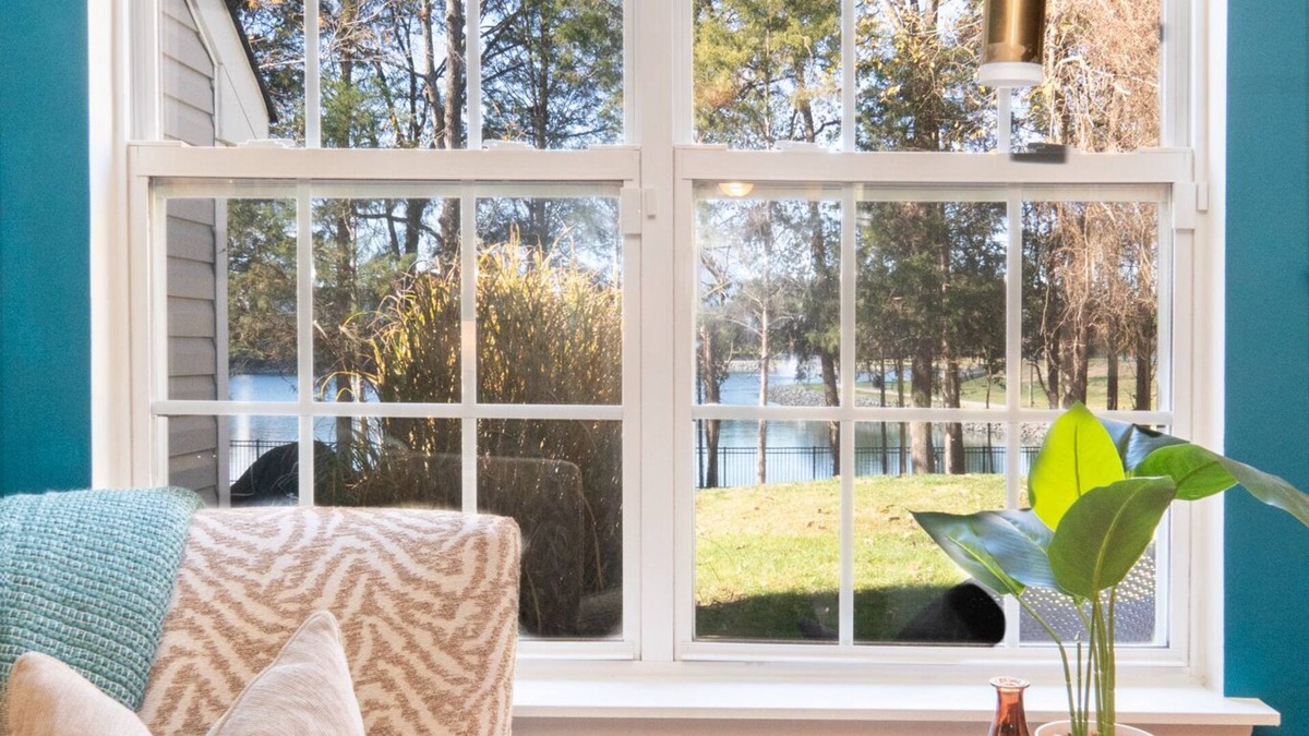 Pineville House | Inviting Home on Beautiful Pond