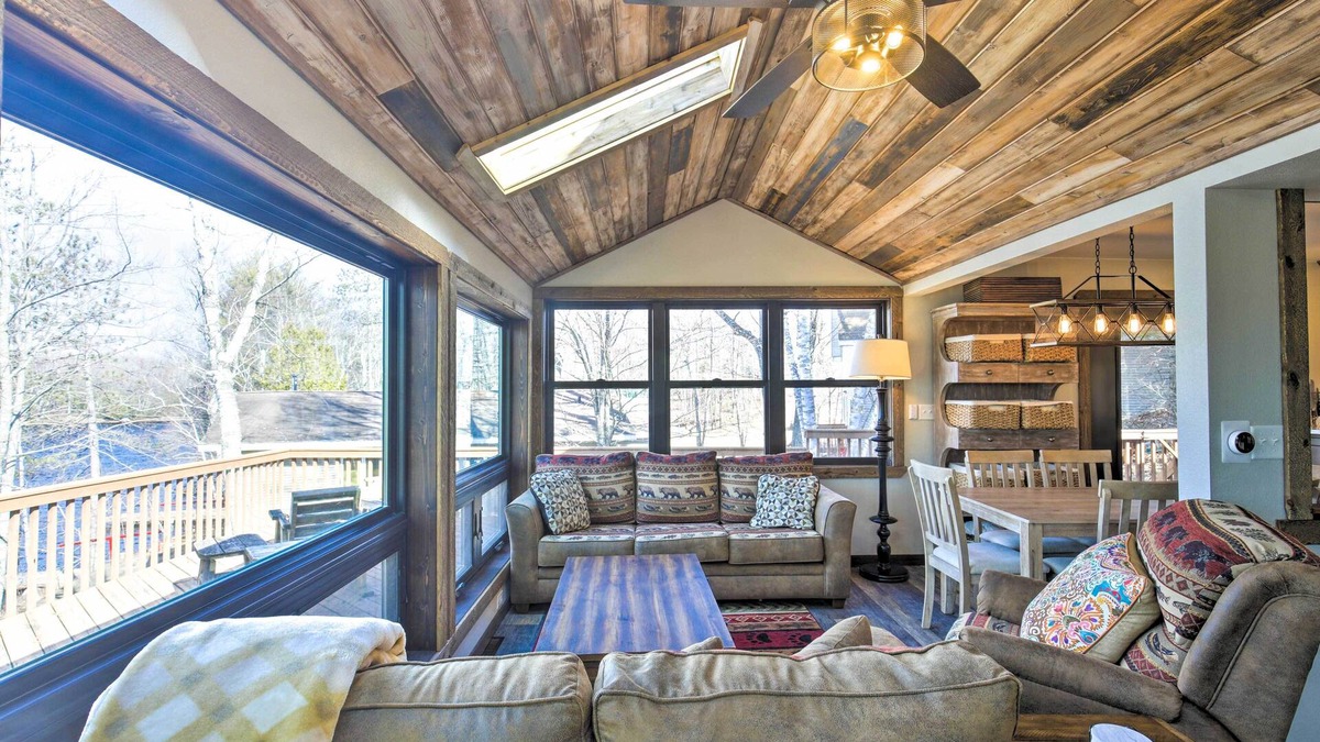 Irma Cottage | Inviting Irma Cottage w/Silver Lake Access!
