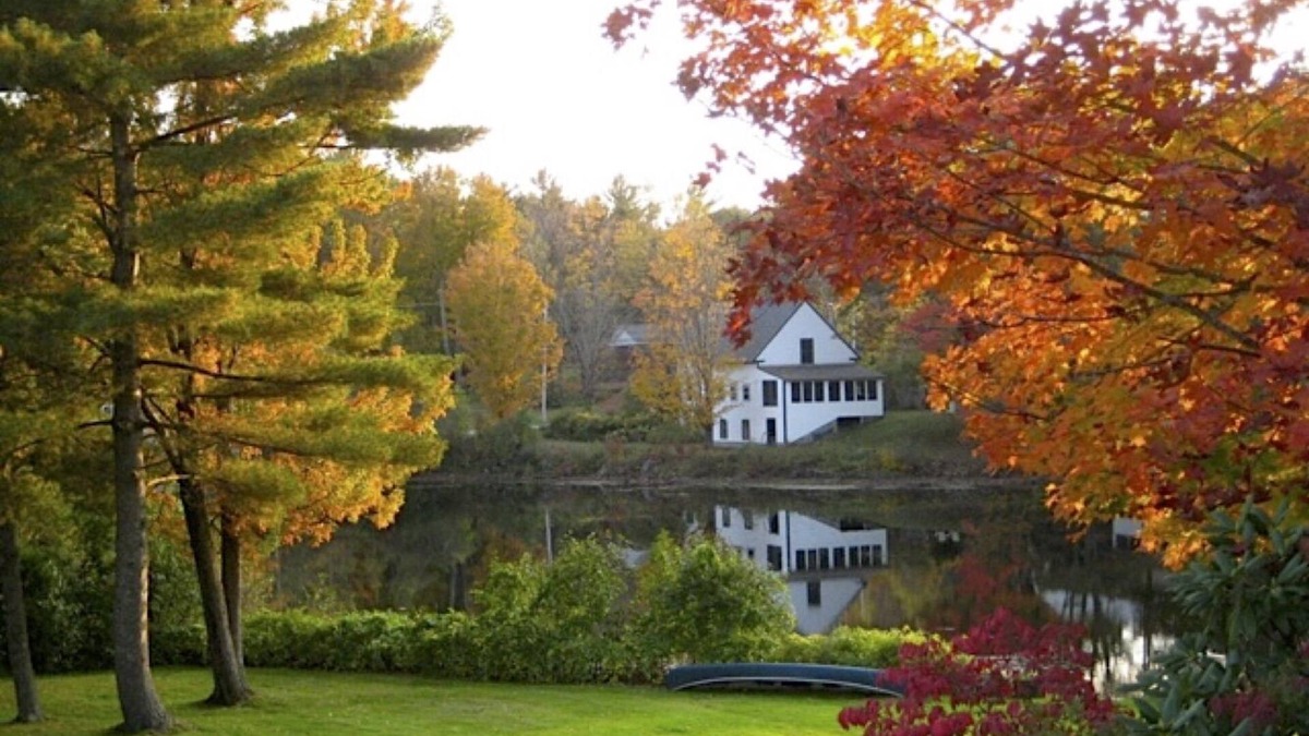 Harrisville House | Inviting Lakefront Comfort in Historic Harrisville
