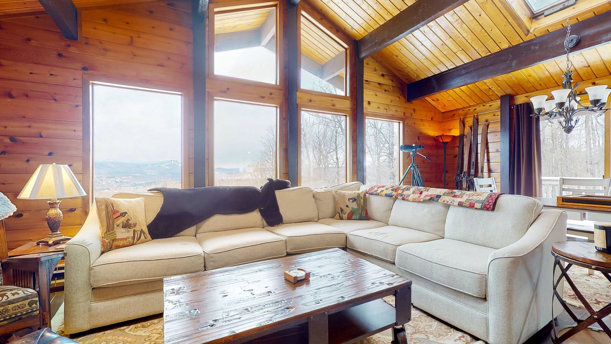 West Dover House | Inviting mountain view home with game room, balcony & W/D