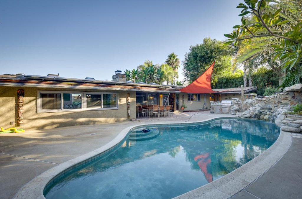Vista House | Inviting Vista Home with Pool 10 Mi to Oceanside!