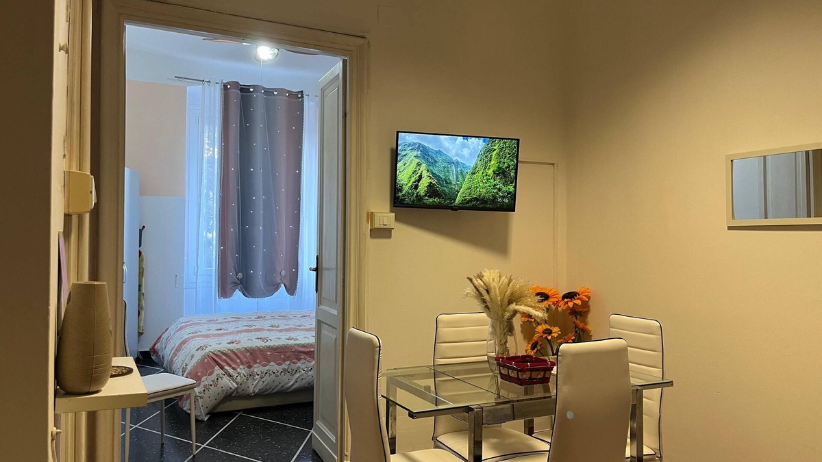 San Fruttuoso Apartment | INVREA APARTMENT IN THE CENTER OF GENOA WITH CAR PLACE