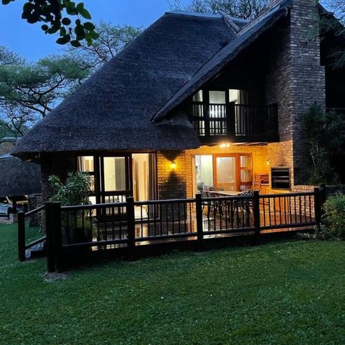Hazyview Cabin | INYAMATANE LUXURY LODGES at Kruger Park Lodge