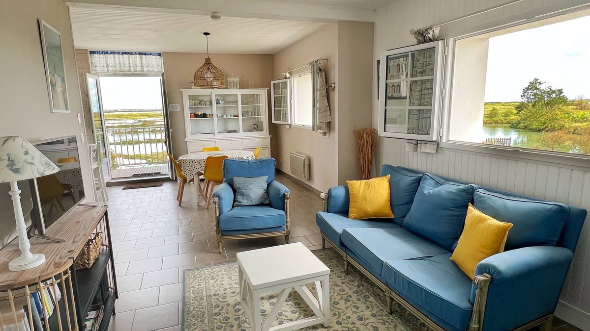 Chaillevette Cottage | IO - Charming cottage for 4 persons, swimming pool, near Royan