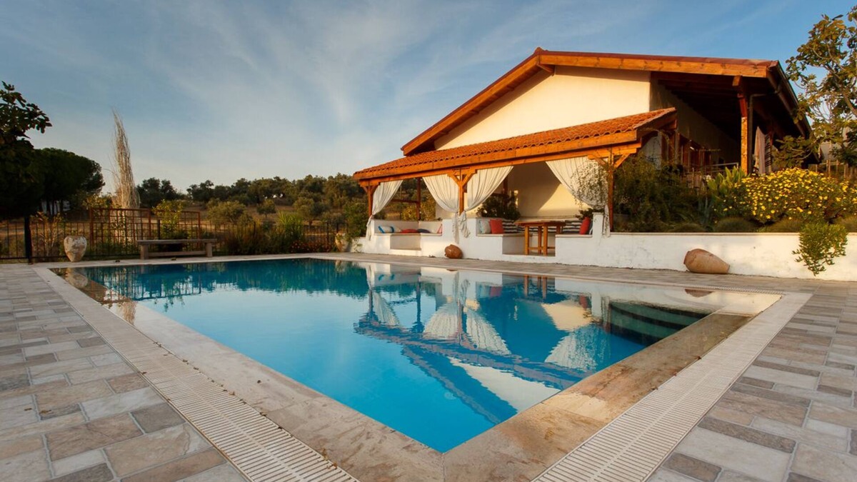 Germencik House | Ionia Guest House: Spacious hotel room & shared pool in the Aegean countryside