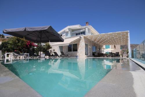Himare Villa | Ionian pool house