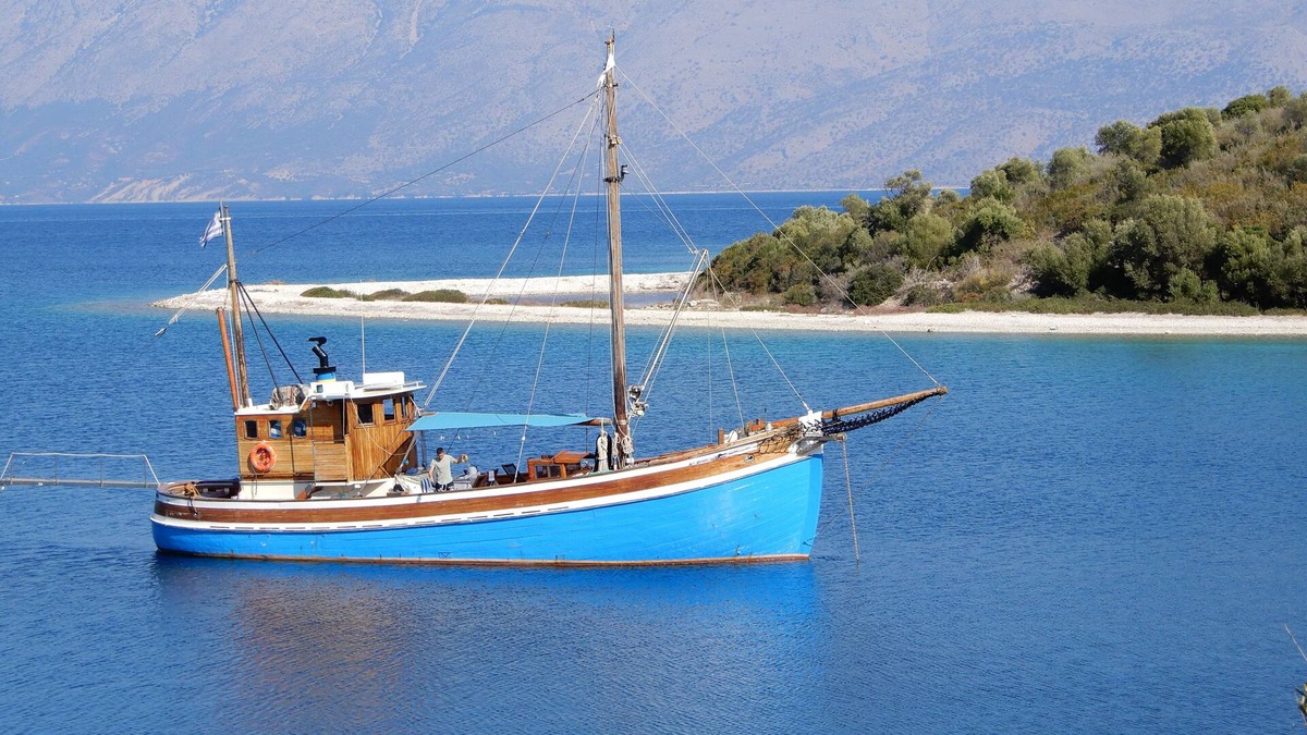 Perigiali Boat Rental | Ionian Spirit the boat