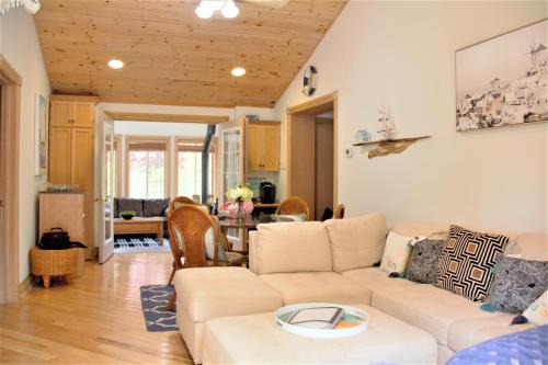 Lambton Shores House | Ipperwash Bliss: Gated, Hear the wave, Sleep 7