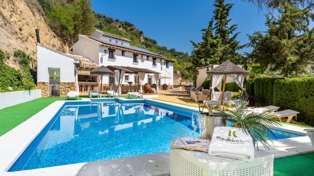 Montefrio House | Iratxe Montefrío by Ruralidays
