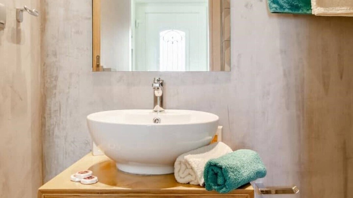 Perama Apartment | Irene's Garden, Aggeliki