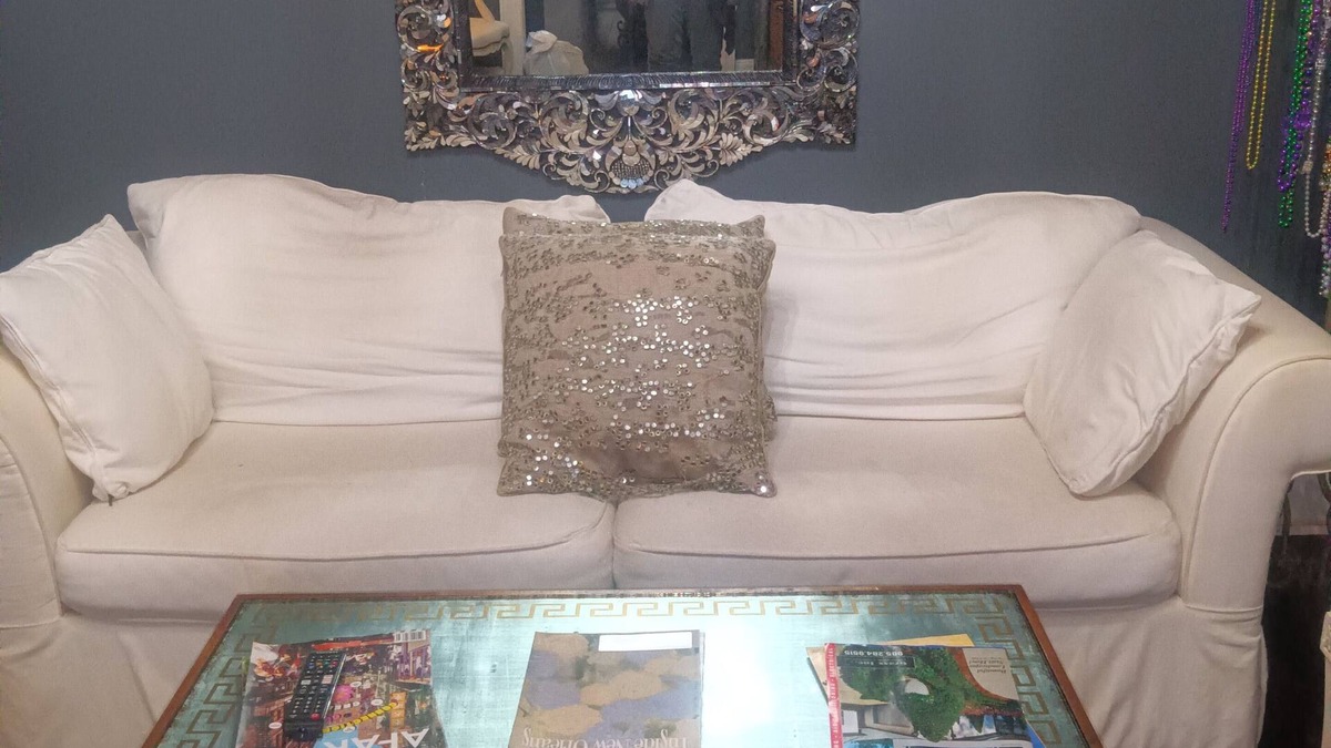 Irish Channel Cottage | Irish channel gem, one block off Magazine Street, 40%off month long stays
