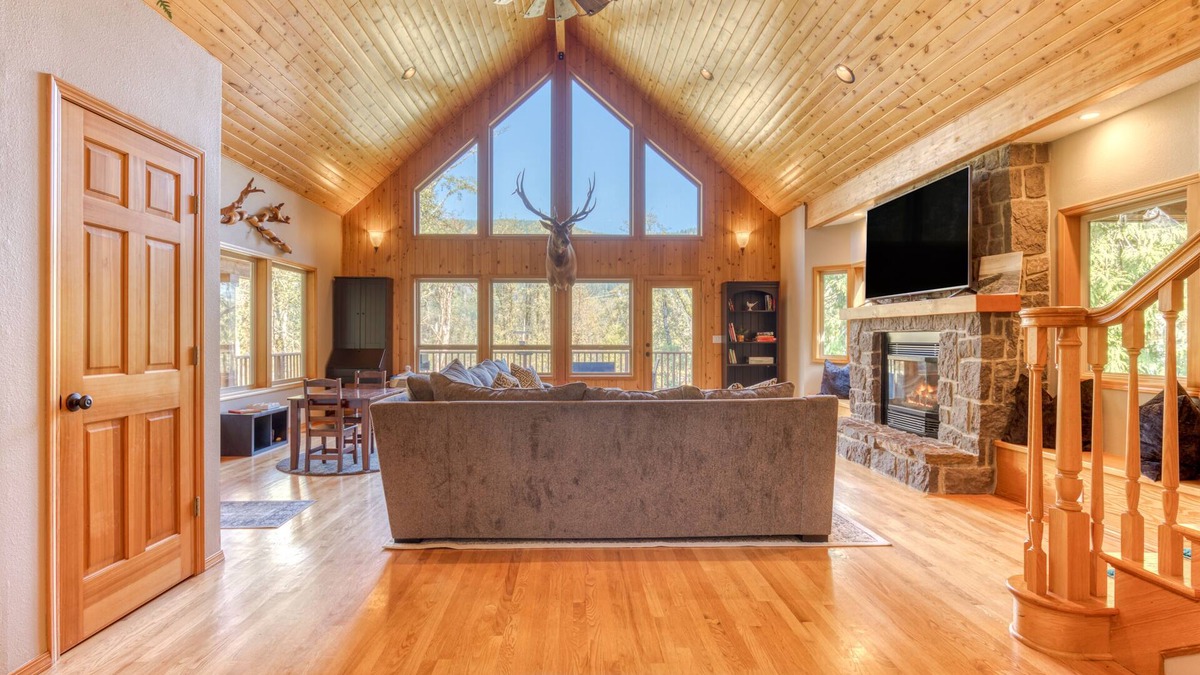 Marmot House | Iron Mountain: Luxe Mountain Cabin w/ Hot Tub, Fireplace & Game Room
