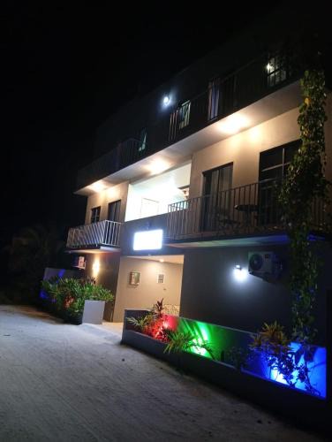 Fiyoari Island House | iruka guesthouse
