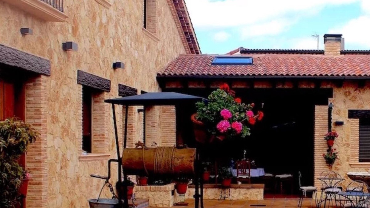 Corral de Ayllon Apartment | Isabel's Rosales - Double Studio (3)
