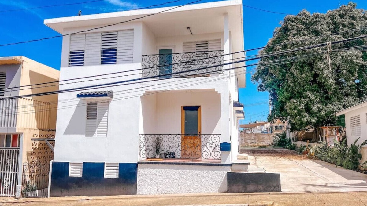 Isabela Villa | Isabela Surf Town House |Ocean View Near Surf Spot