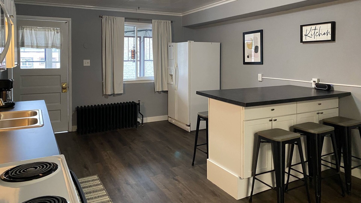 Ishpeming House | Ishpeming downtown upper, sleeps 6