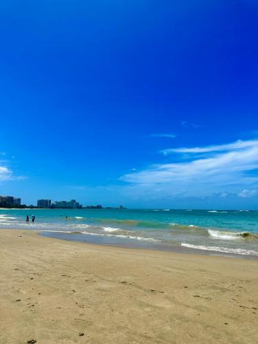 Isla Verde Apartment | Isla Verde Modern Apartment with Pool